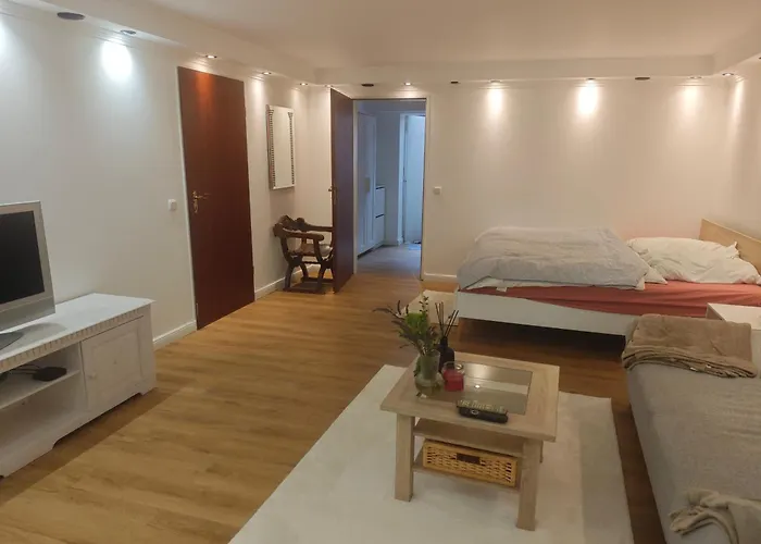 Apartament Ruhige Soutterainwohnung Im Gruenen *